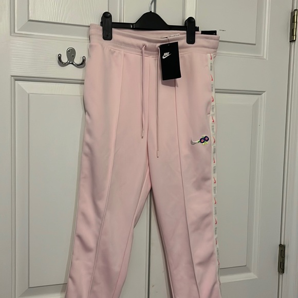 Nike Jogging Pants NWT Standard Fit Small Pink Sportswear. Crop Fit - Picture 3 of 7